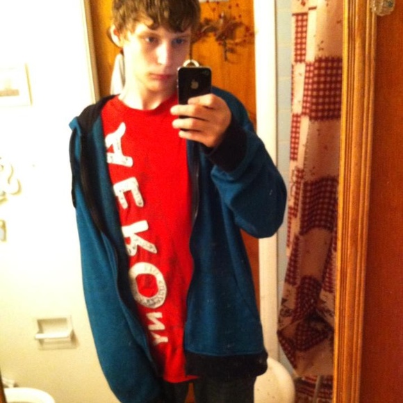 Meet your Posher, Alex - Picture 1 of 1